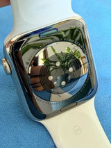 Apple Watch 8 45mm פלדת אל-חלד