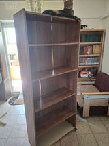 מדפים עם גלגלים