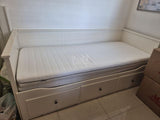 מיטת IKEA HEMNES נפתחת