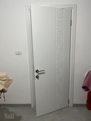 דלתות
