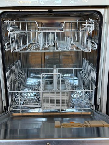 מדיח כלים Miele