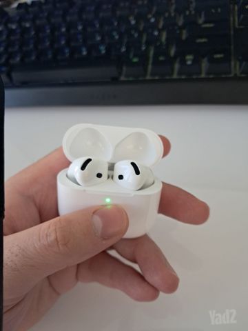 A/ZM63MXP 4 AirPods Apple