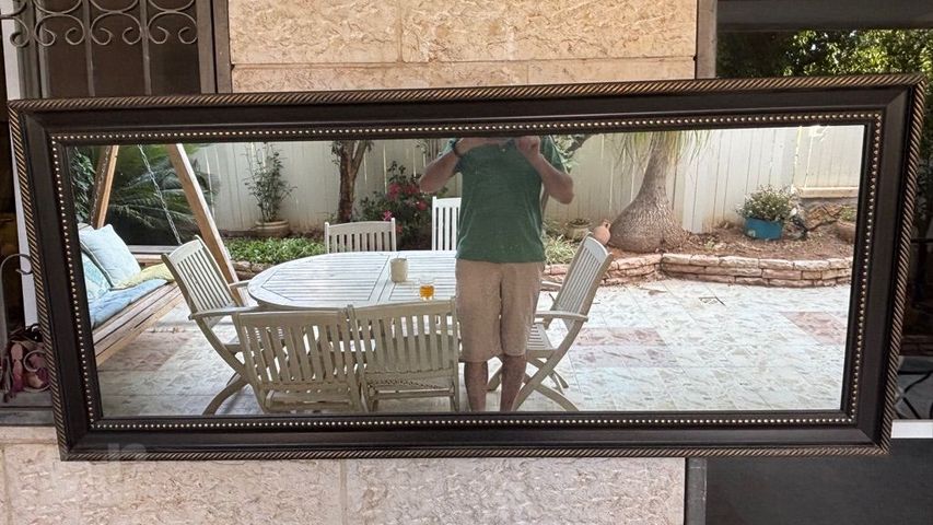 מראה לקיר