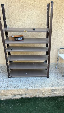 מדפים מתכת