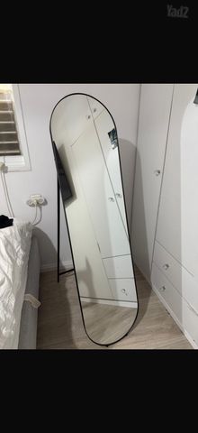 מראה עומדת
