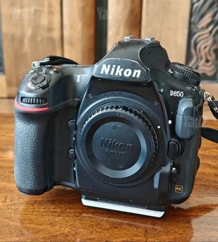 Nikon D850