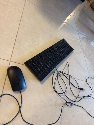 ‏מקלדת ועכבר