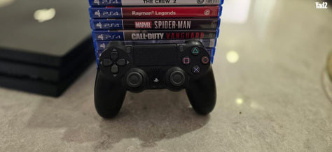 Ps4 Pro 2 controllers 9 games.