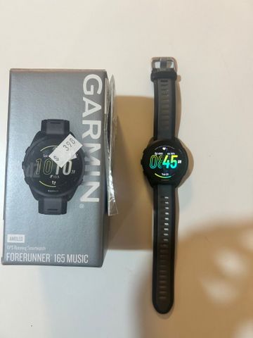 Garmin forerunner 165 music