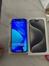 אייפון 15 פרו לבן