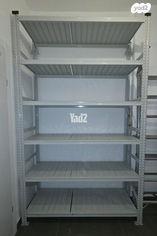 מדפים ממתכת