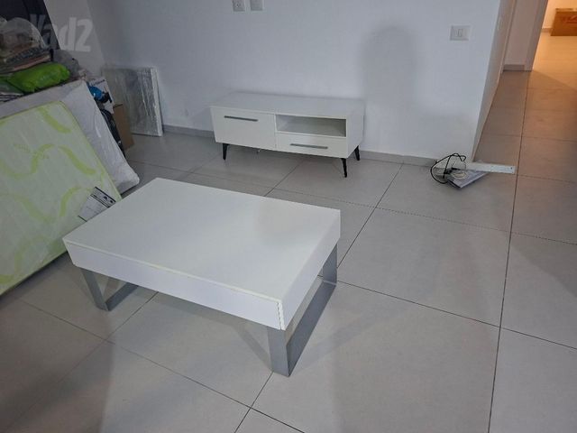 שולחן + מזנון