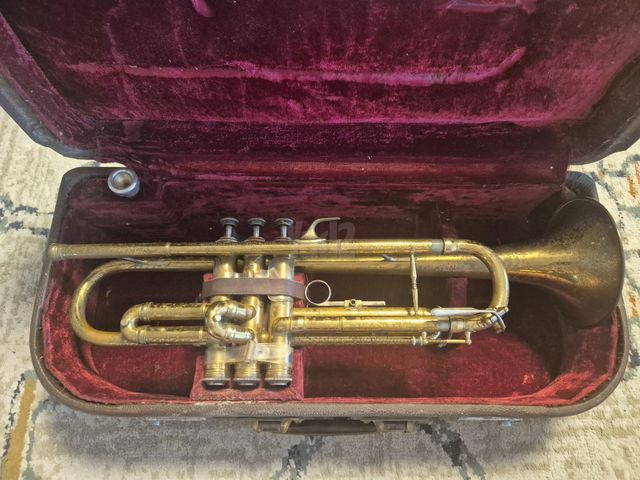 חצוצרת וינטג' Melody Maker