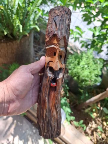 פסל מעץ