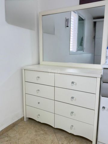 שידת איפור