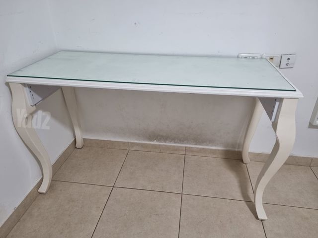 שולחן לימודים
