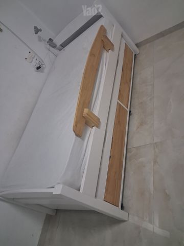 מיטה נפתחת