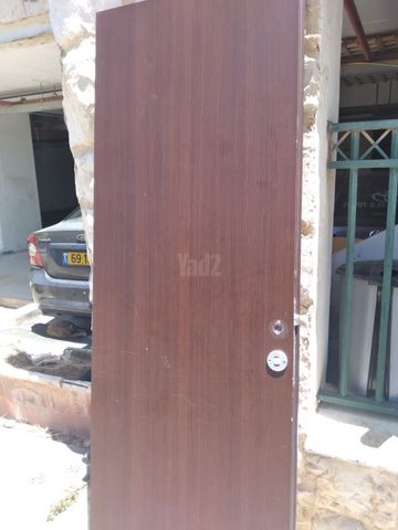 דלתות