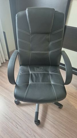כיסא מנהלים