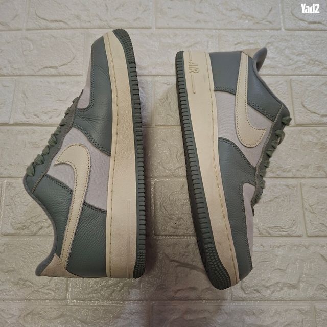 נעלי  Nike Air Force 1 '07 LX