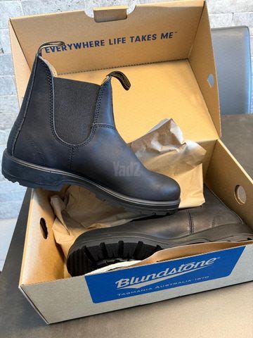 נעלי blundstone