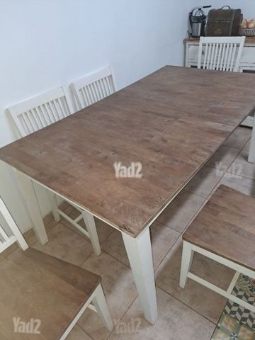 שולחן אוכל