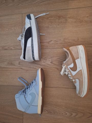 5 זוגות נעלי Nike