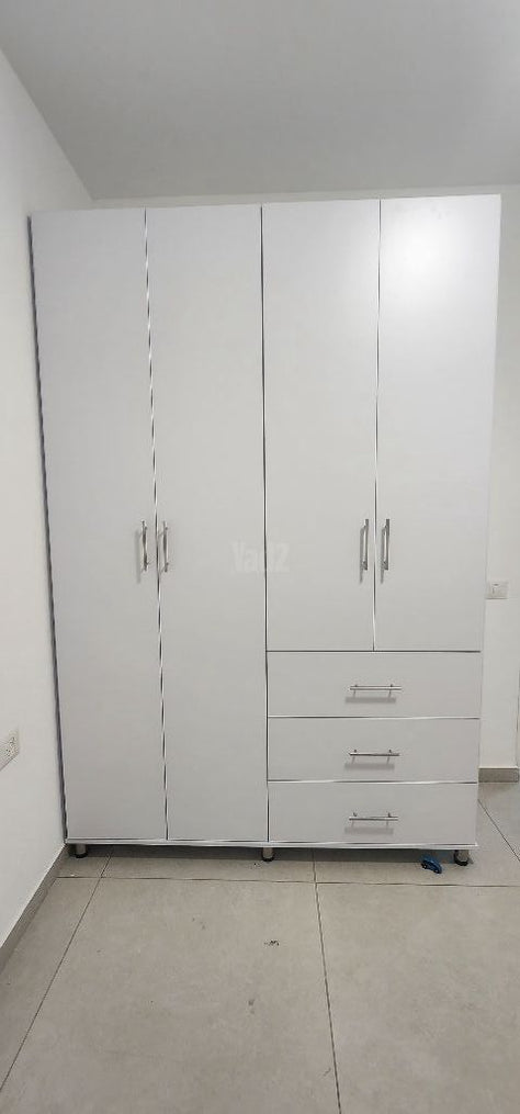 ארון 4 דלתות