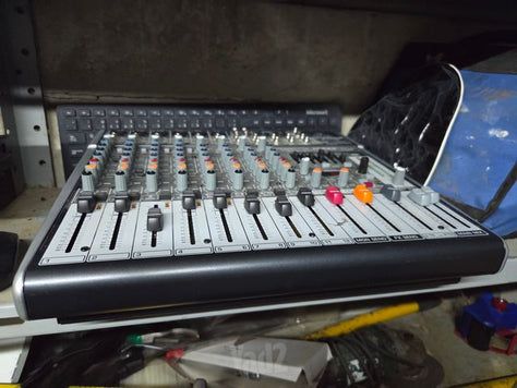 Dj