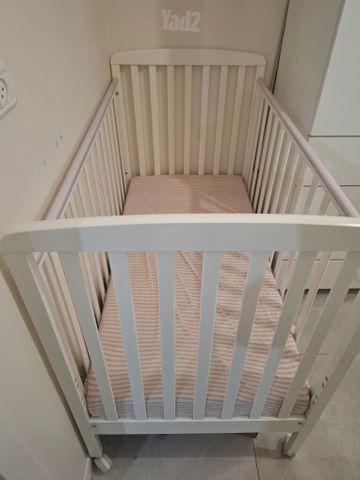 מיטת תינוק