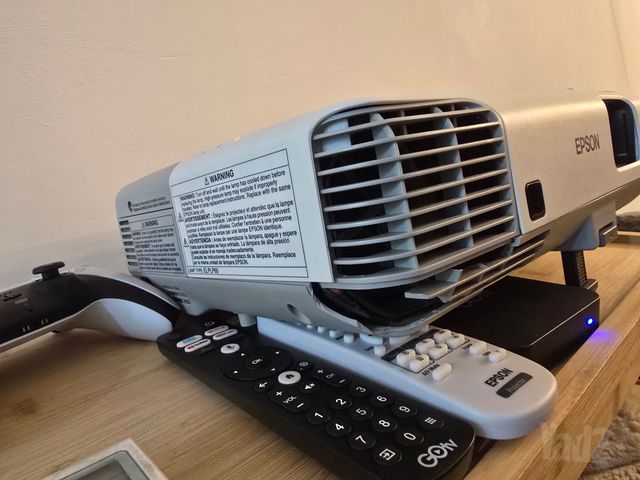 מקרן epson