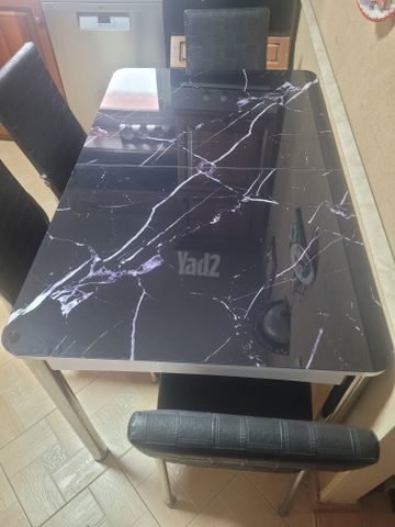 שולחן אוכל