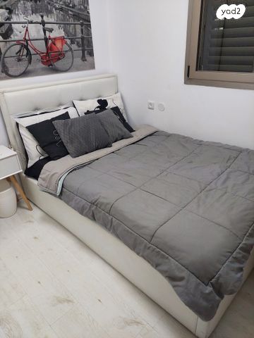 מיטה וחצי