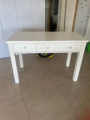 שולחן כתיבה