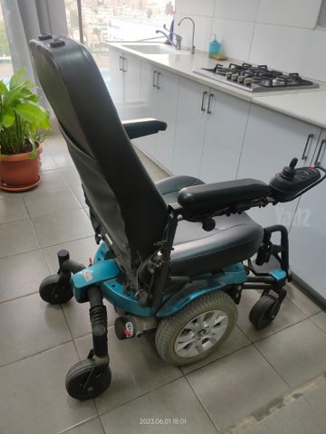 כיסא גלגלים