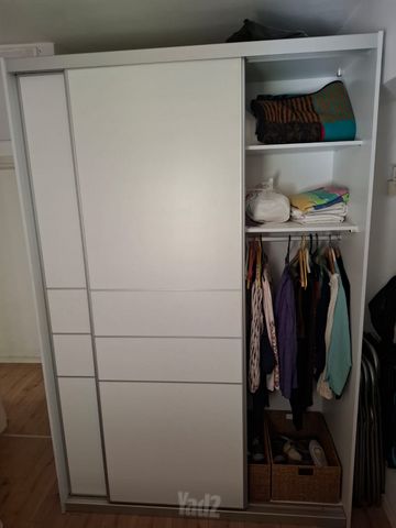 ארון הזזה