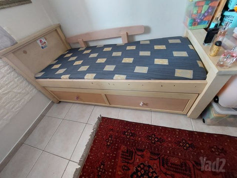מיטת נוער (חבר)