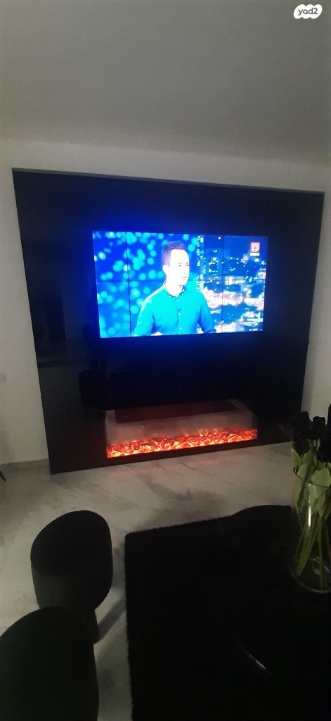 קיר ‏לטלויזיה