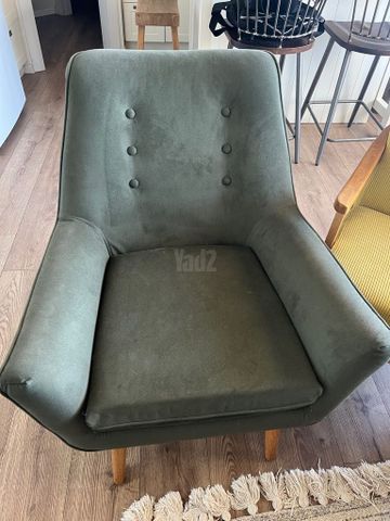 כורסא בסגנון וינטג + הדום