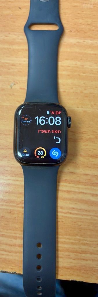Apple watch series 7 GPS