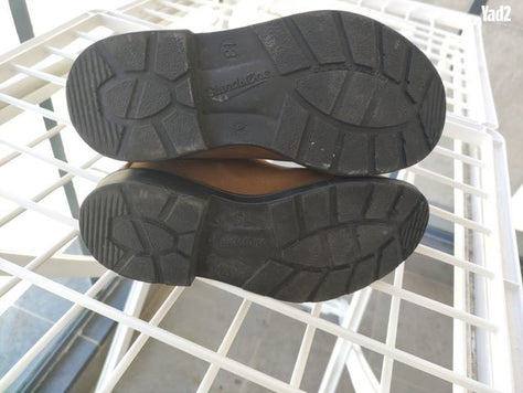 נעליים מגפיים Blundstone