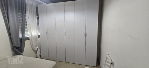 ארון בגדים
