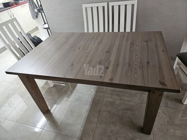 שולחן אוכל