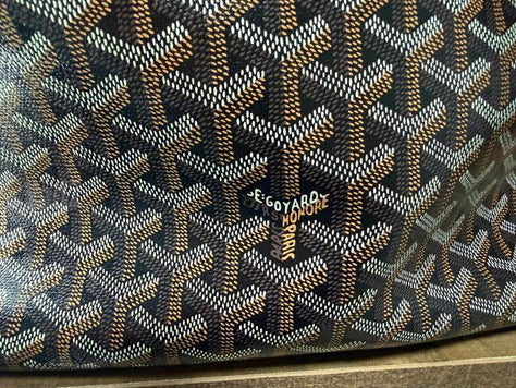 תיק של Goyard חדש