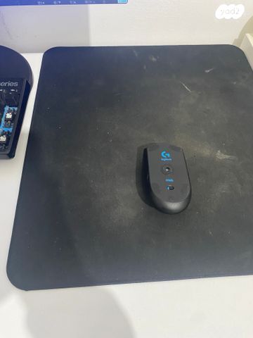 עכבר אלחוטי logitech ופד