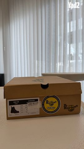 נעליים Dr. Martens 1460 SR
