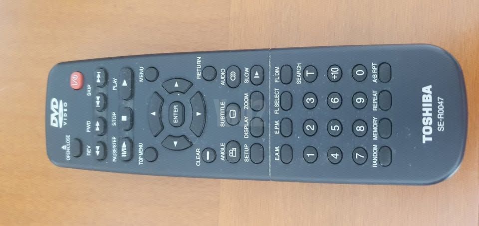 נגן DVD/CD TOSHIBA