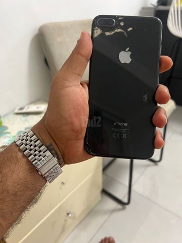 אייפון 8 פלוס