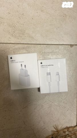 מטען מקורי Apple Charger 20W