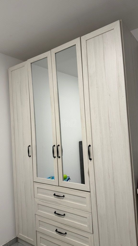 ארון בגדים